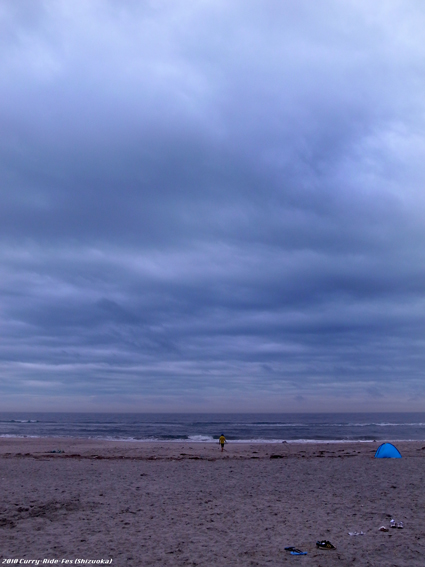 8_cloudy_rainy.jpg