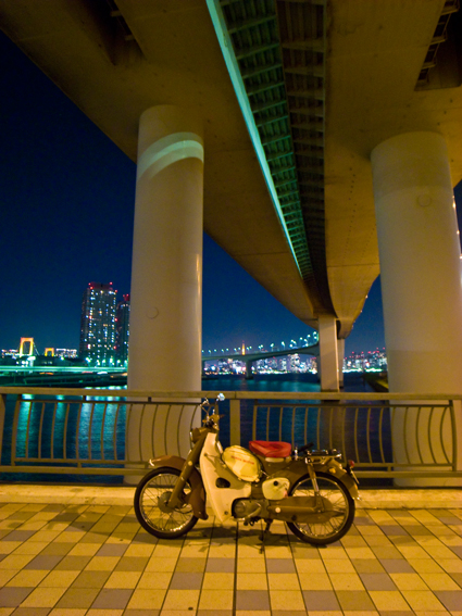 daiba_night_c100_1.jpg