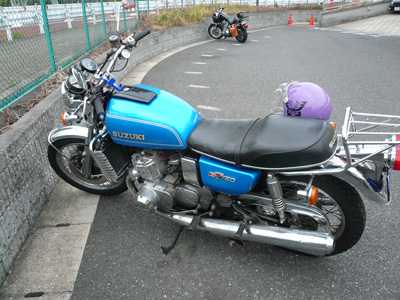 suzuki_750.jpg